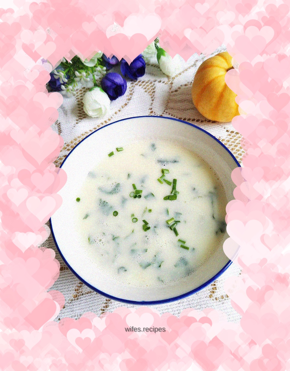Soy milk and radish leaf soup