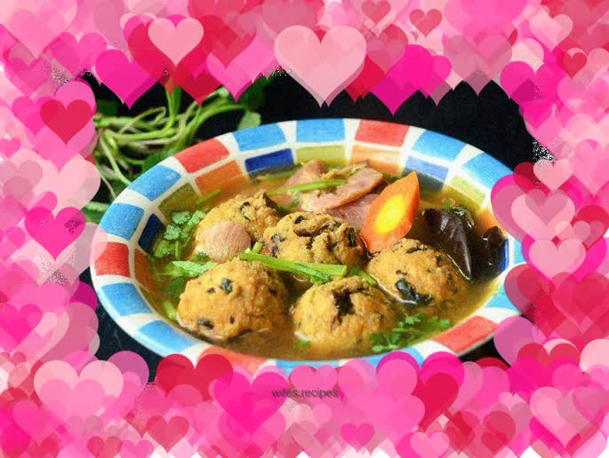 Purple Cauliflower Soup with Tofu