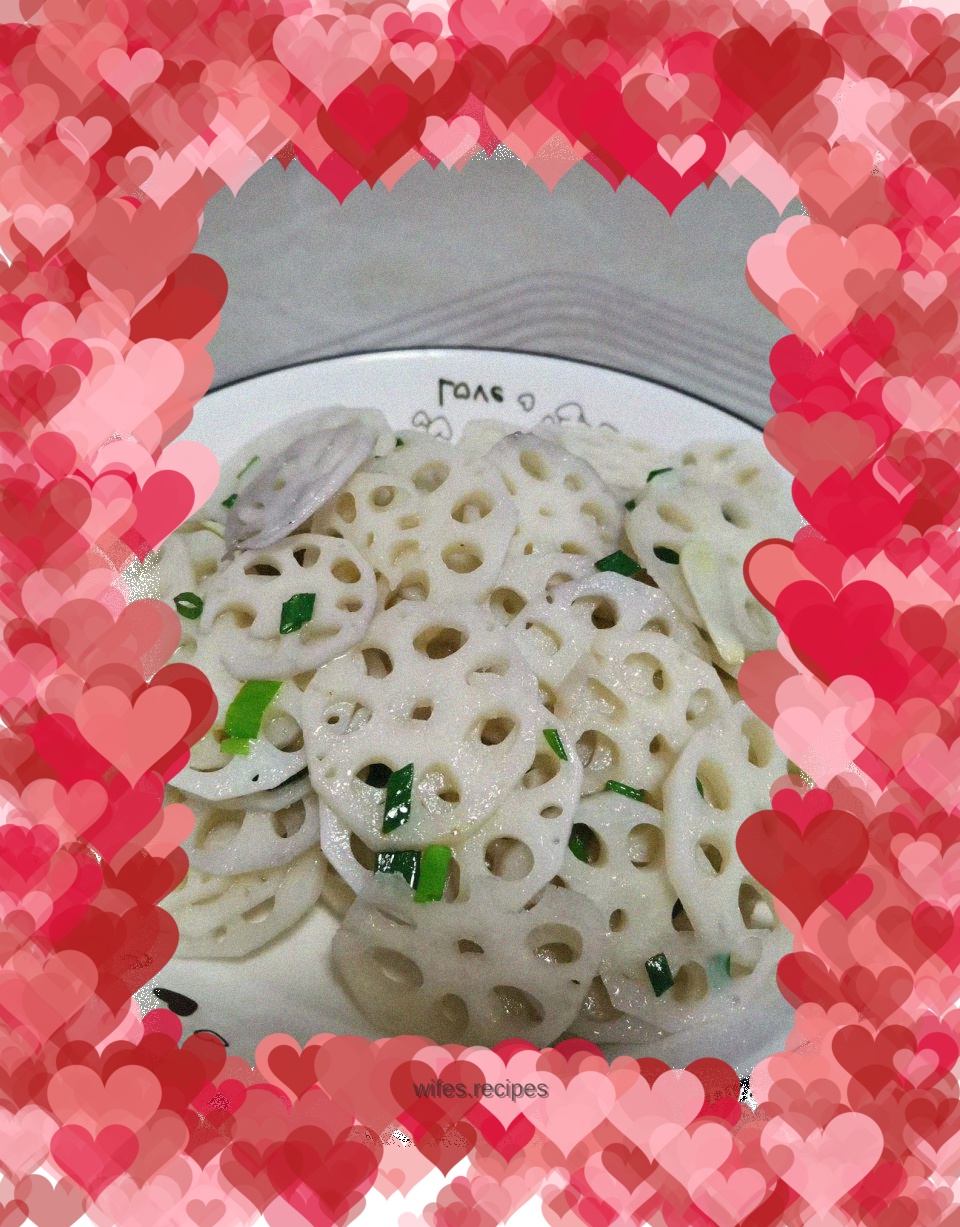 Stir-fried lotus root slices