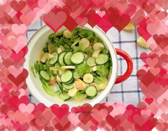 Apple cider vinegar version of fruit and vegetable salad