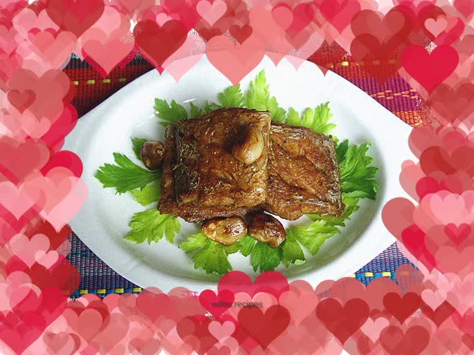 Braised hairtail with golden garlic