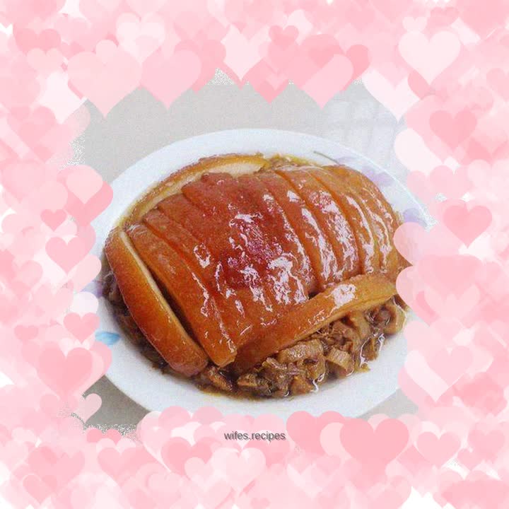 Braised pork with pickled vegetables