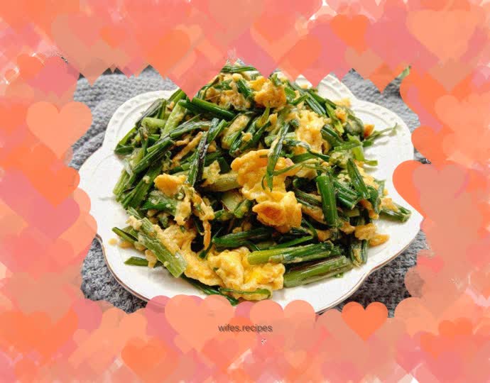 Wild garlic scrambled eggs