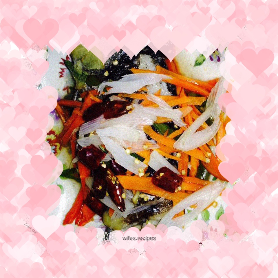 Steamed crucian carp