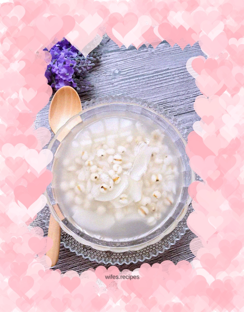 Glutinous rice porridge with barley and lily