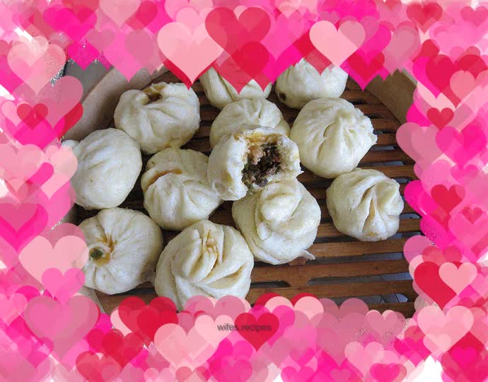 Sichuan bacon, salt and vegetable buns