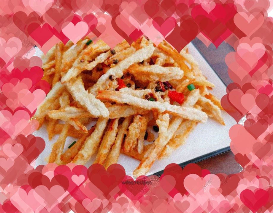 Stir-fried lotus root strips