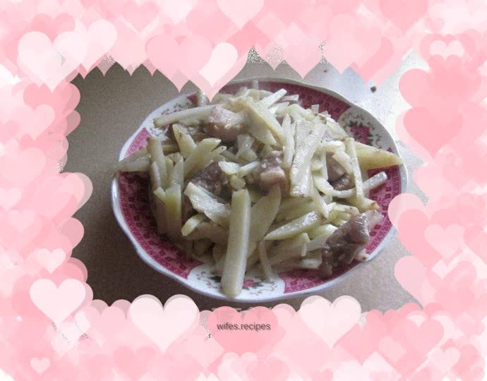Stir-fried diced pork with shredded potatoes