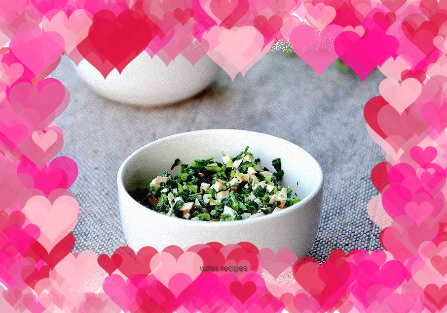 Malantou mixed with dried fragrant seeds