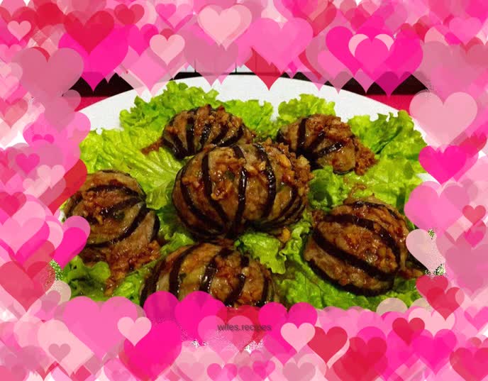 Steamed eggplant with minced meat