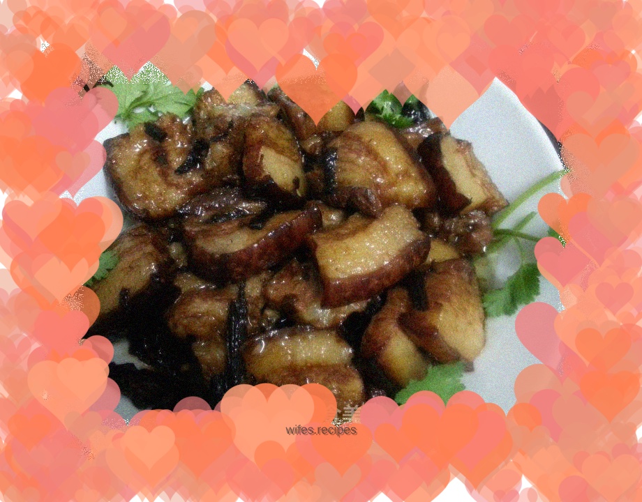 Home-style braised pork with pickled vegetables