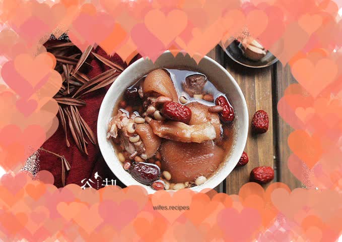 Peanut and pork hamstring soup