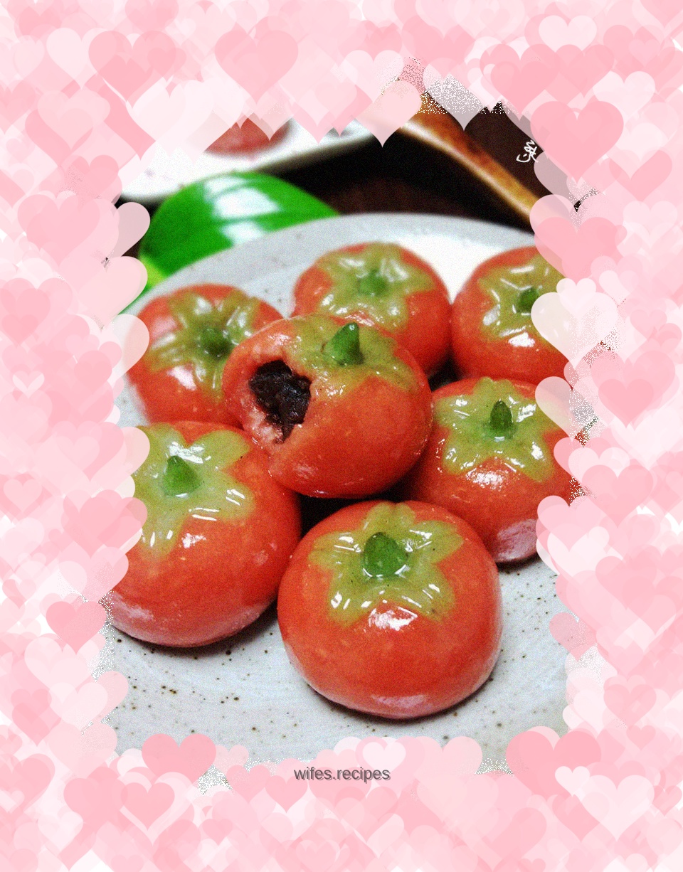 Painted glutinous rice balls with tomato fruit - healthy tomato flavor