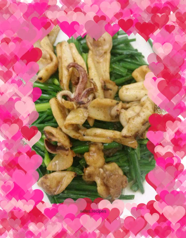 Fried squid with chive flowers