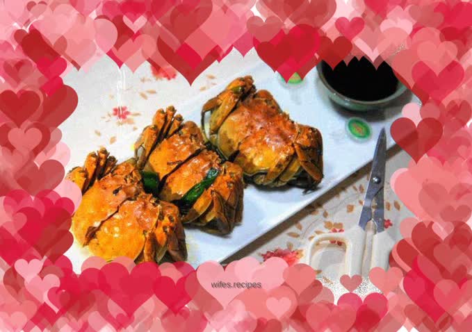 Stir-fried Yangcheng Lake hairy crabs with onion and ginger