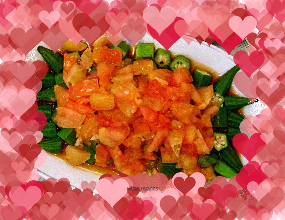 Okra covered with tomatoes