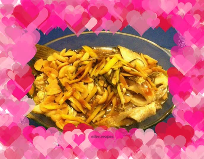 Steamed mullet with sugar and garlic