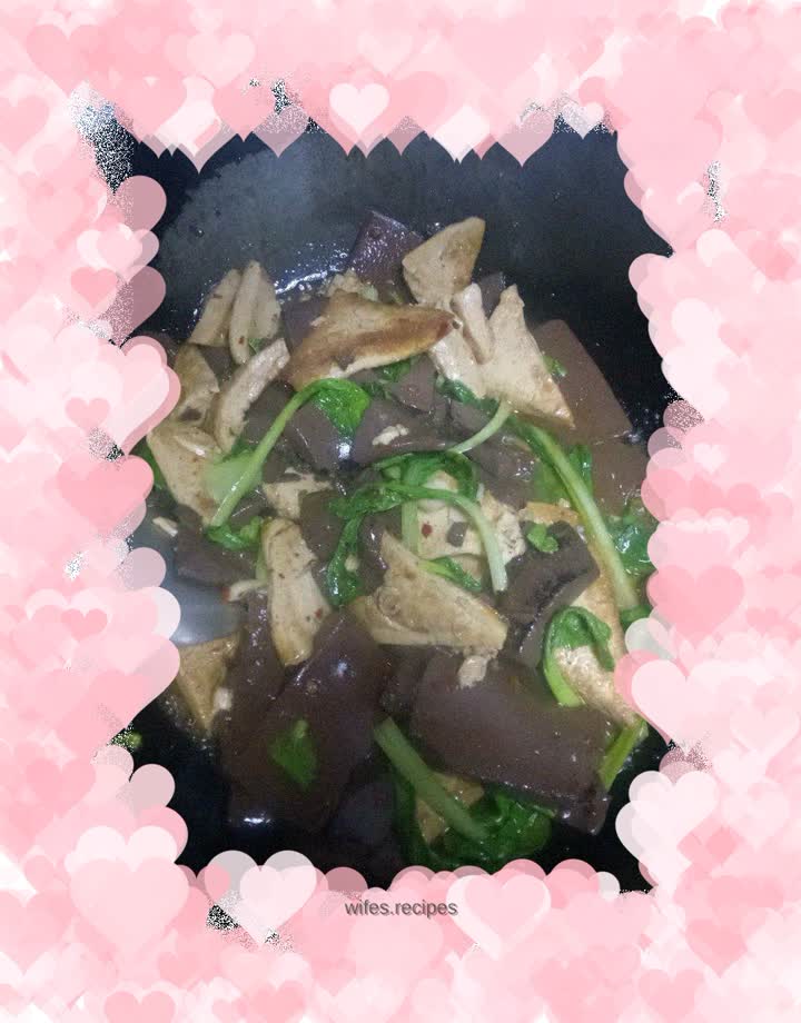 Stir-fried pork blood with tofu