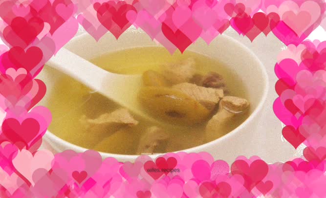 Stewed pork heart and lean meat soup with olives