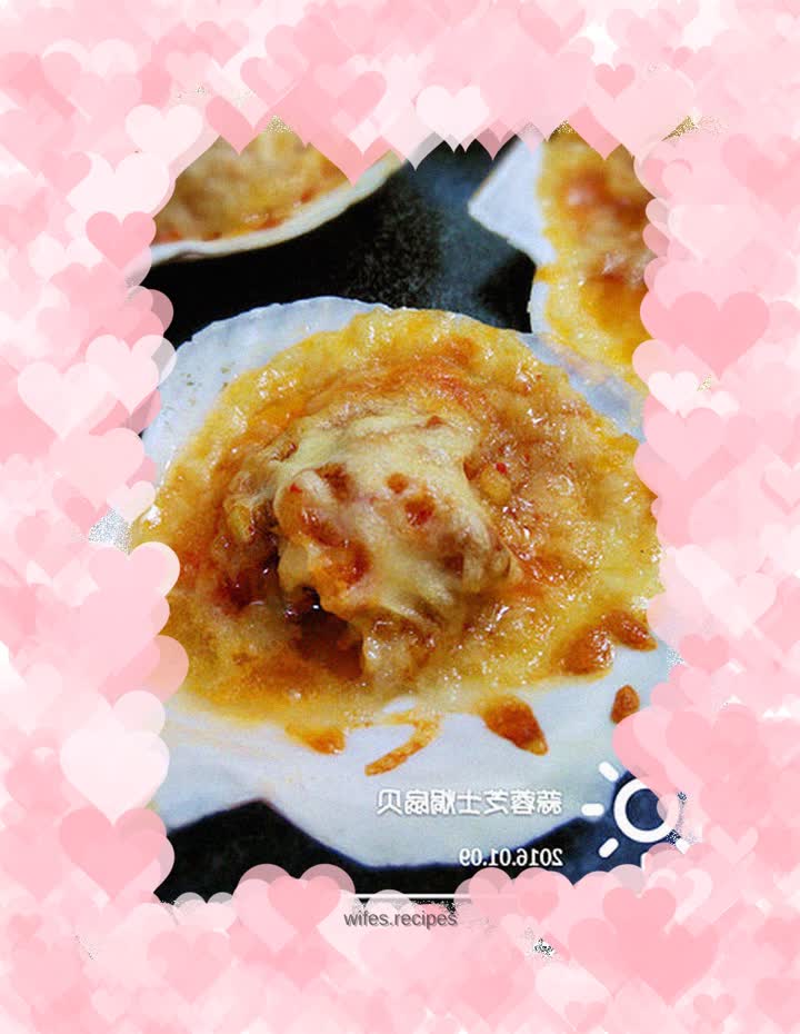 Baked Scallops with Garlic and Cheese