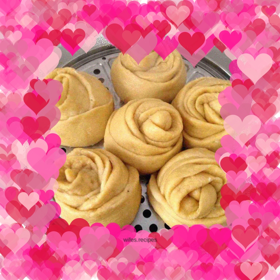 Pumpkin and Rose Steamed Buns