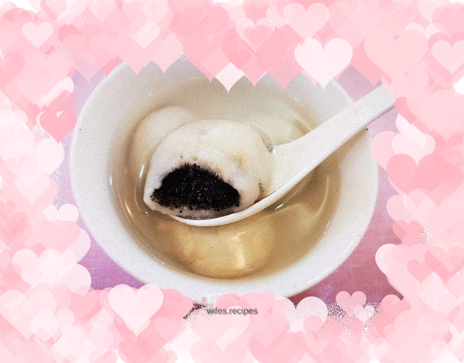 Black sesame glutinous rice balls