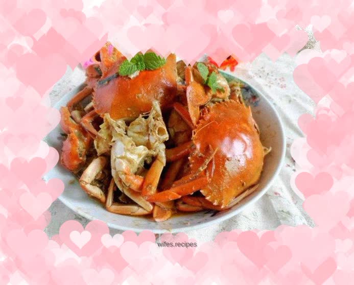 Stir-fried meat crab with ginger and scallion