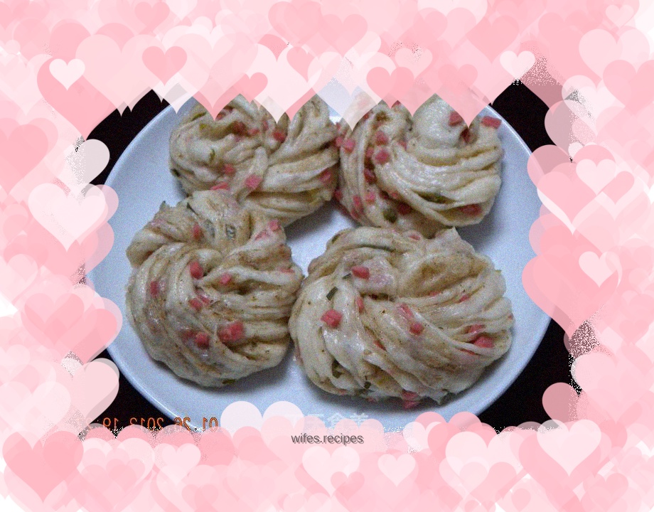 Ham and green onion rolls