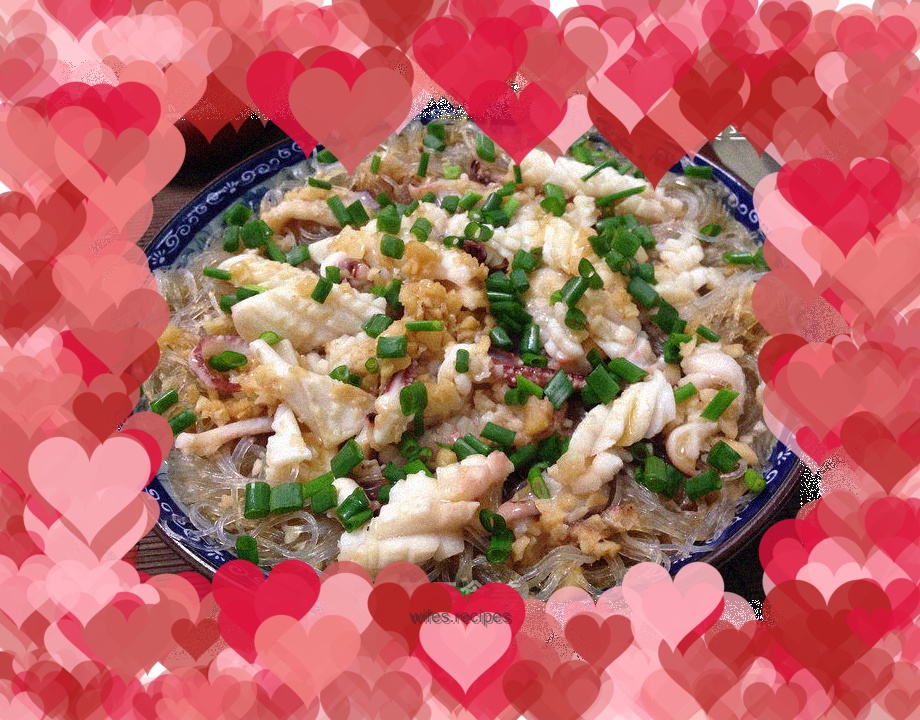 【Steamed squid with vermicelli and garlic paste】