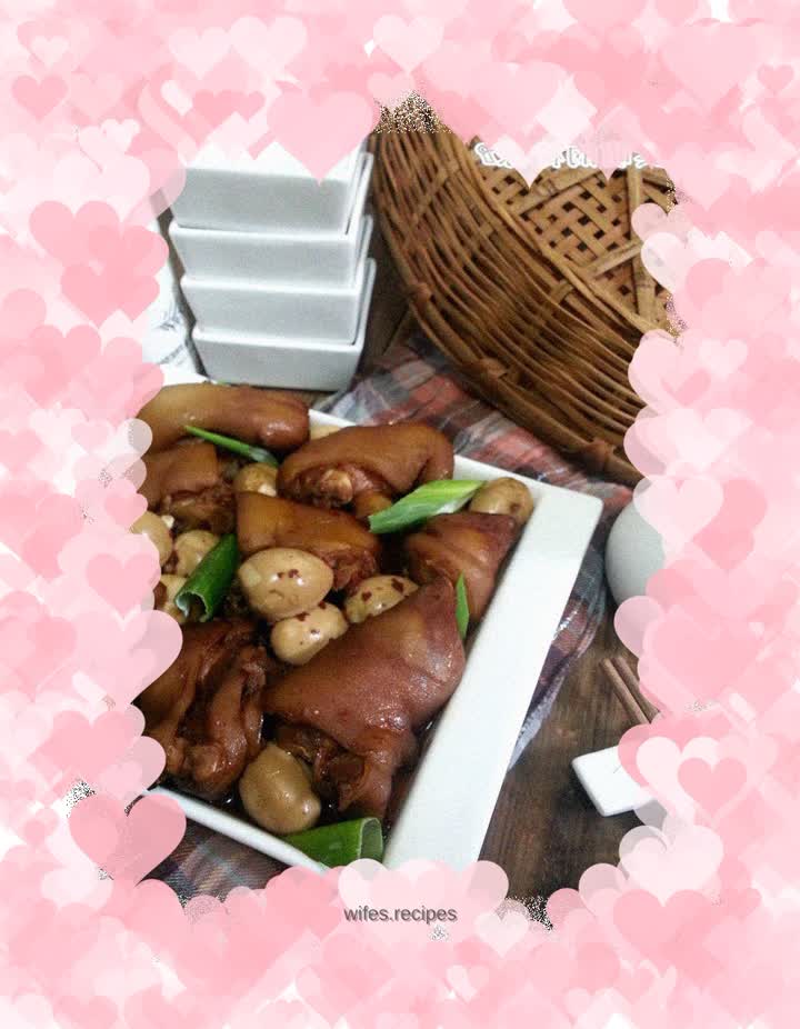 Winter recipes: [2] Zhu Bajie plays football--Pig trotters and quail eggs stewed