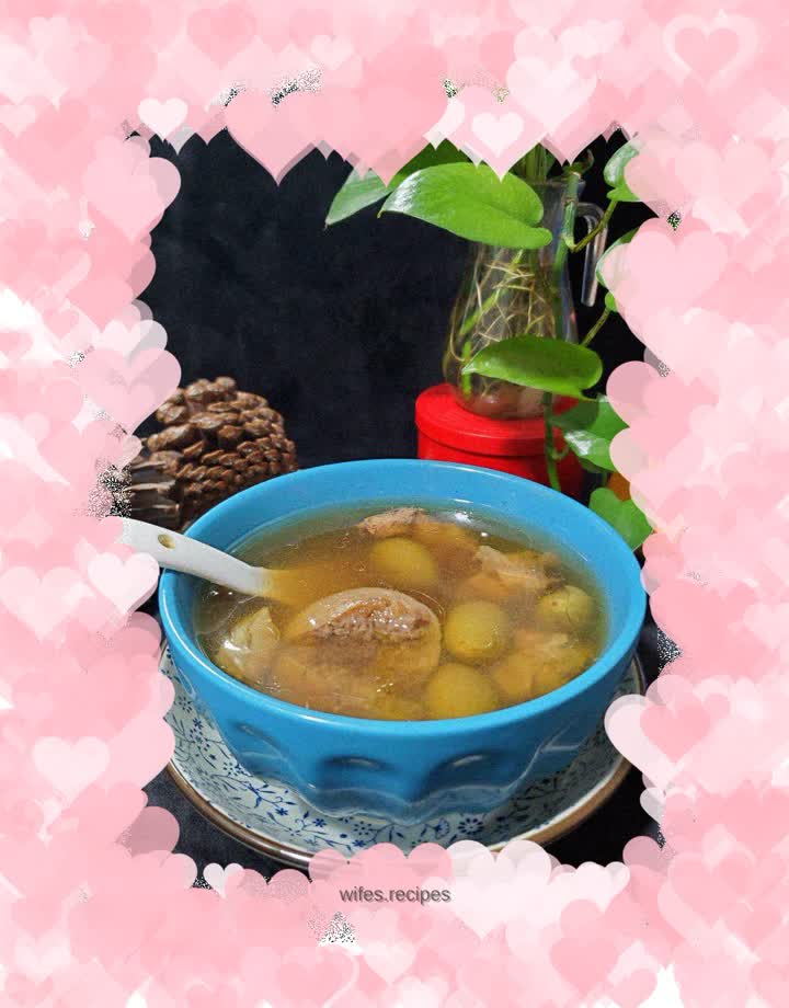 Spare ribs, olive and fig soup