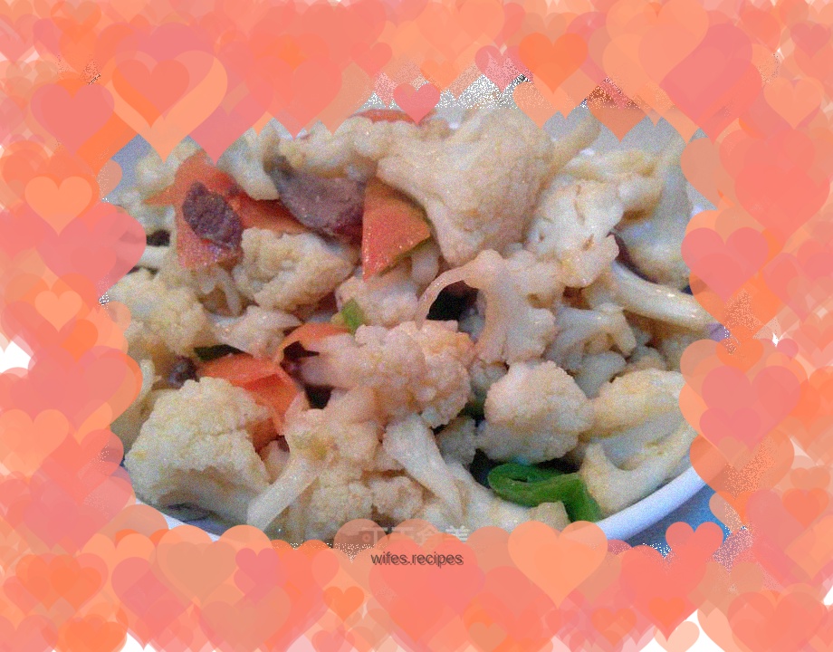 Stir-fried pork slices with cauliflower