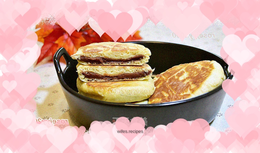 Pan-baked bean paste cake