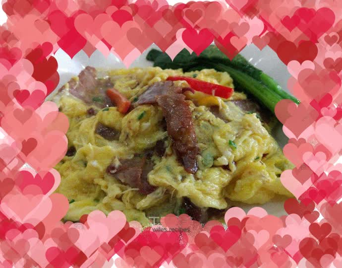 Fried egg with barbecued pork