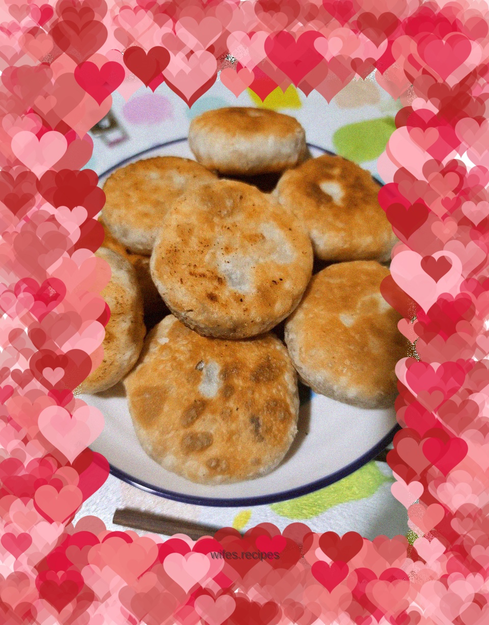 Braised Pork Pancakes with Dried Plums and Vegetables