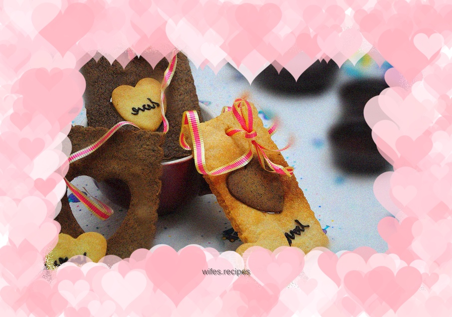 Heart-shaped cookies----a gift for Valentine's Day