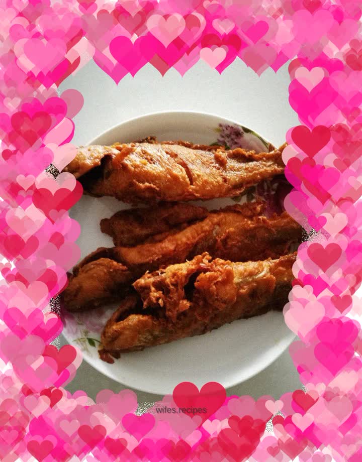 Fried small sea fish