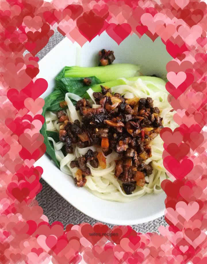 Mushroom Beef Fried Noodles