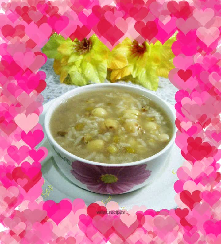 Mung bean lotus seed rice porridge