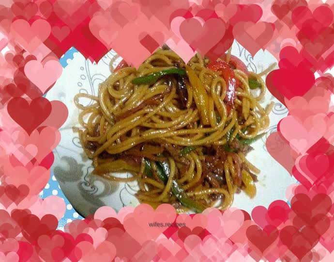 Stir-fried Spaghetti with Black Pepper Beef Tenderloin