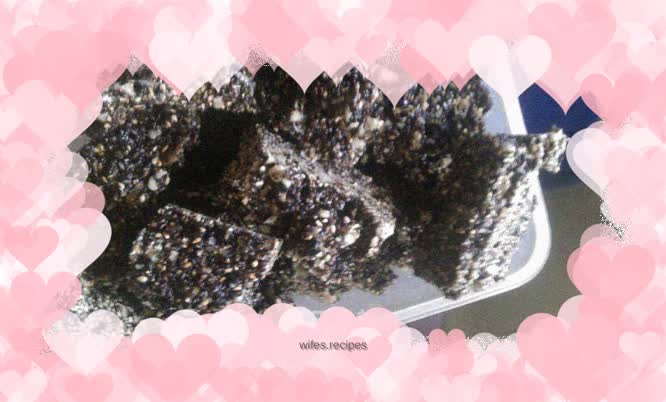 Rose flavored black sesame walnut candy