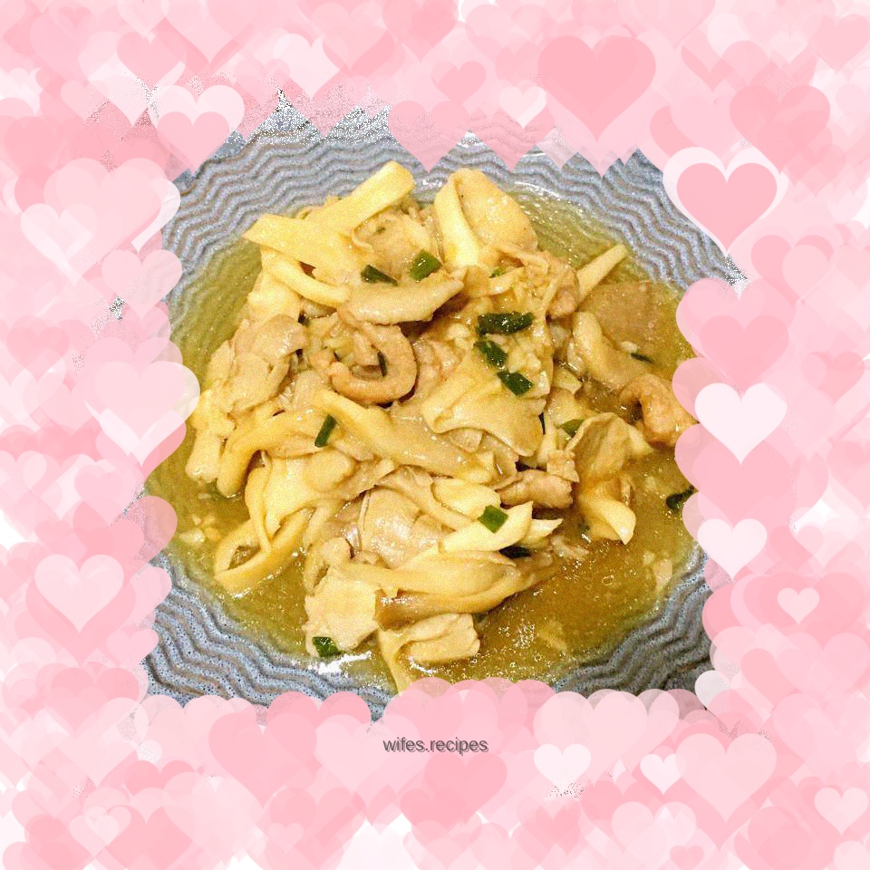 Stir-fried pork slices with oyster mushrooms