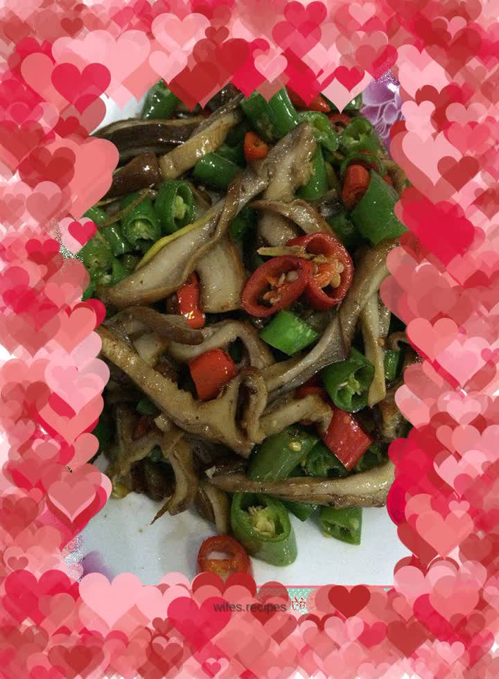 Stir-fried belly with double peppers