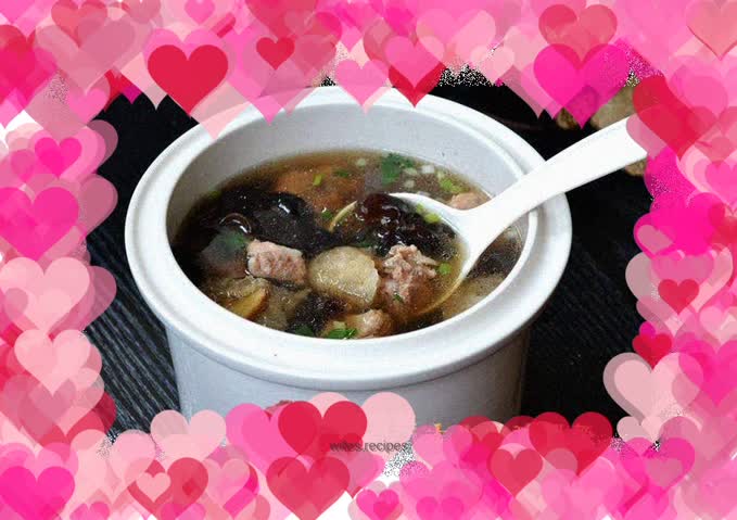 Dictyophora and Porcini Pork Ribs Cup