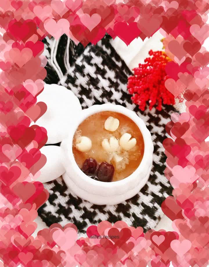 Red Dates, Lotus Seeds and Tremella Soup