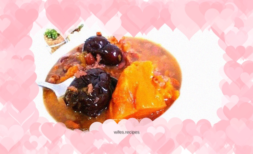 Pumpkin, wolfberry and red bean porridge