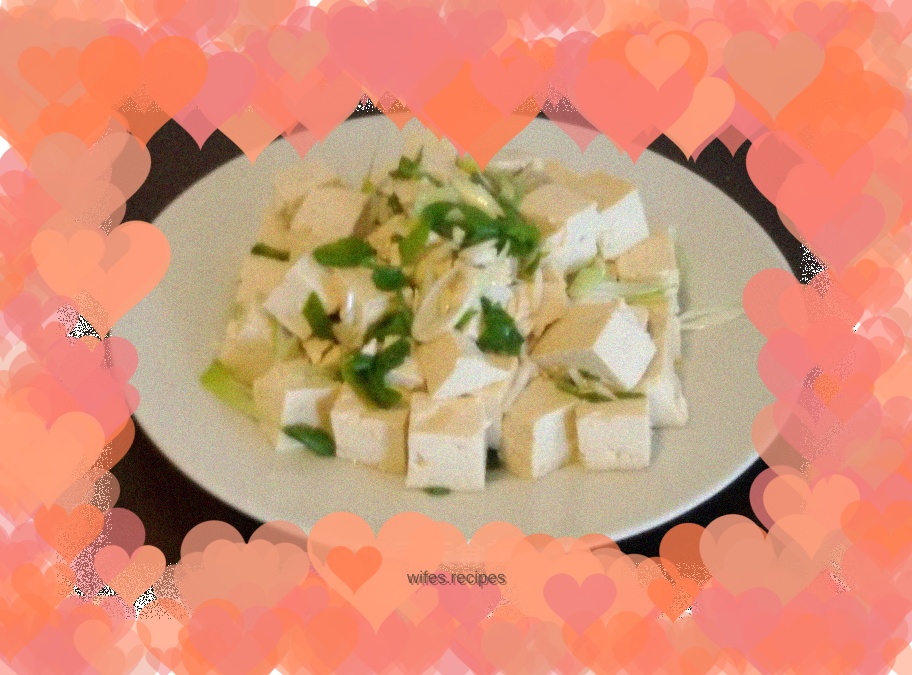 Tofu mixed with green onions