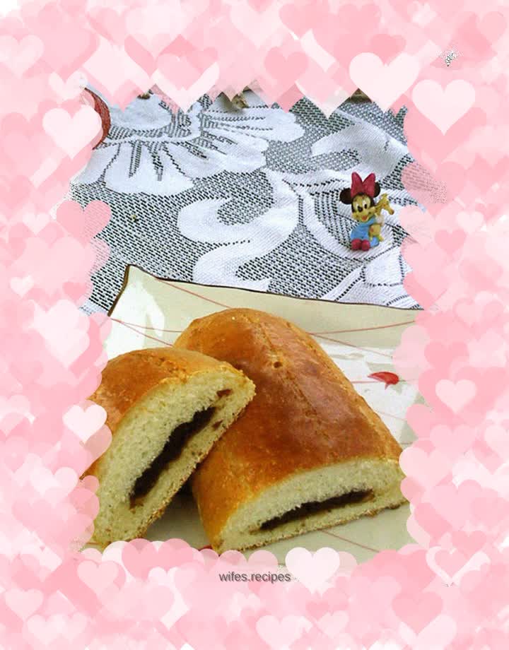 Date paste, bean paste and fresh milk bread