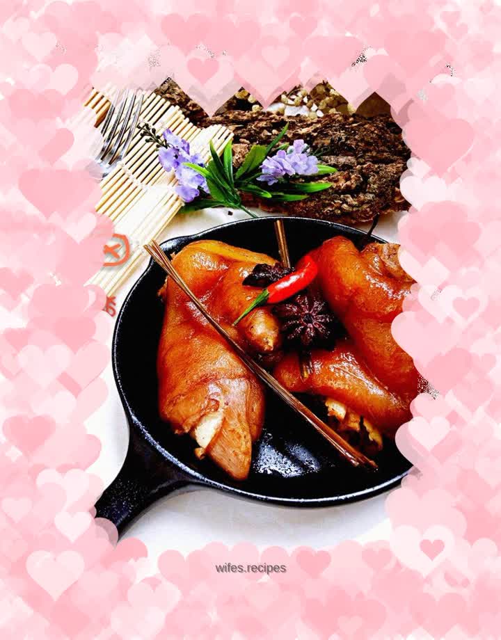 Braised pork trotters