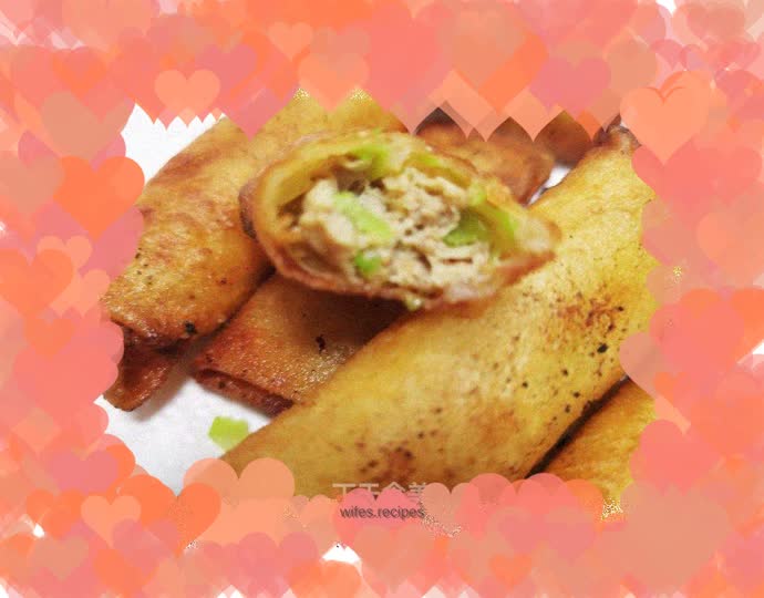 Spring rolls stuffed with cabbage and meat